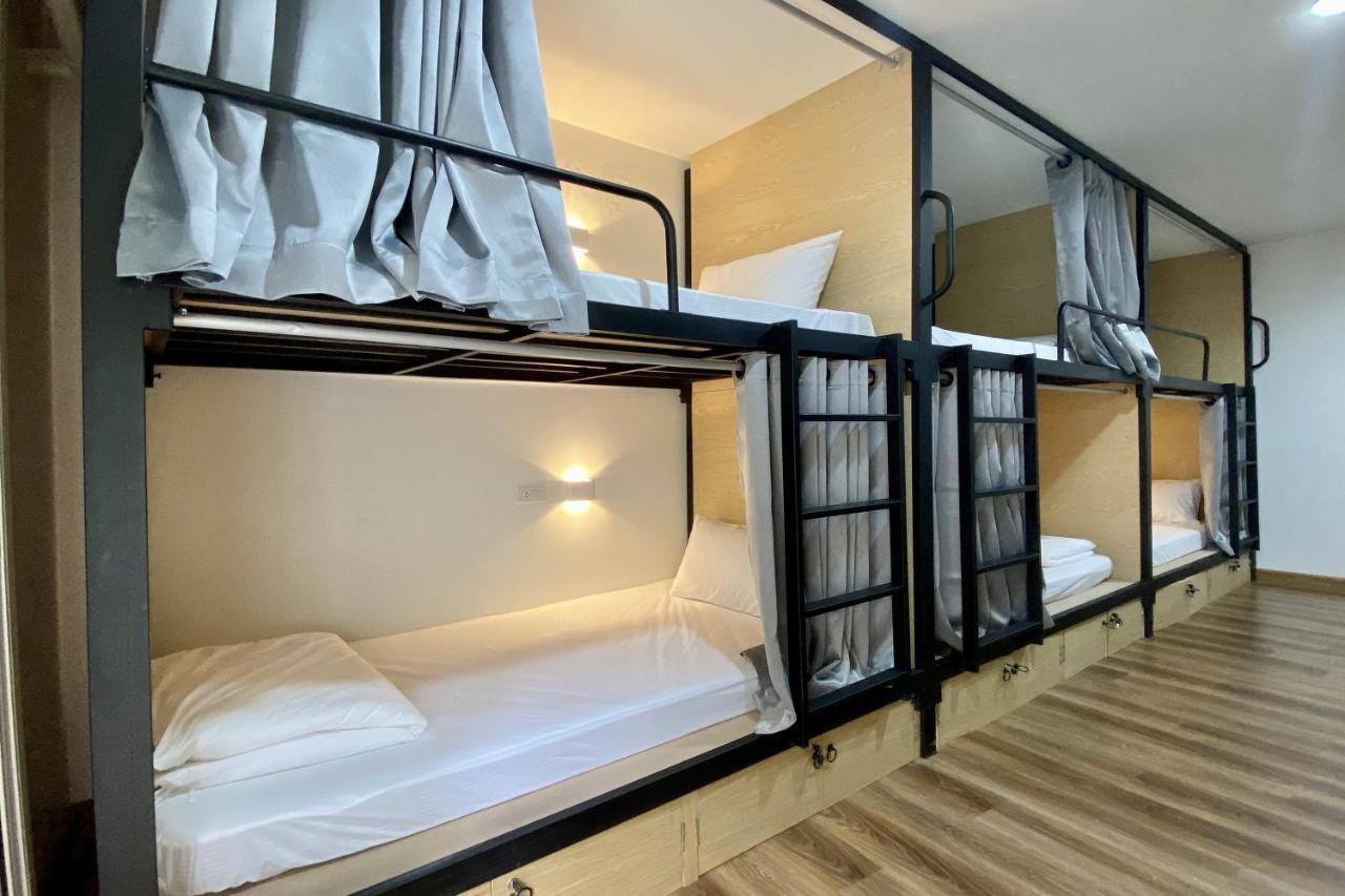 בנגקוק Forgotten Hostel Silom מראה חיצוני תמונה