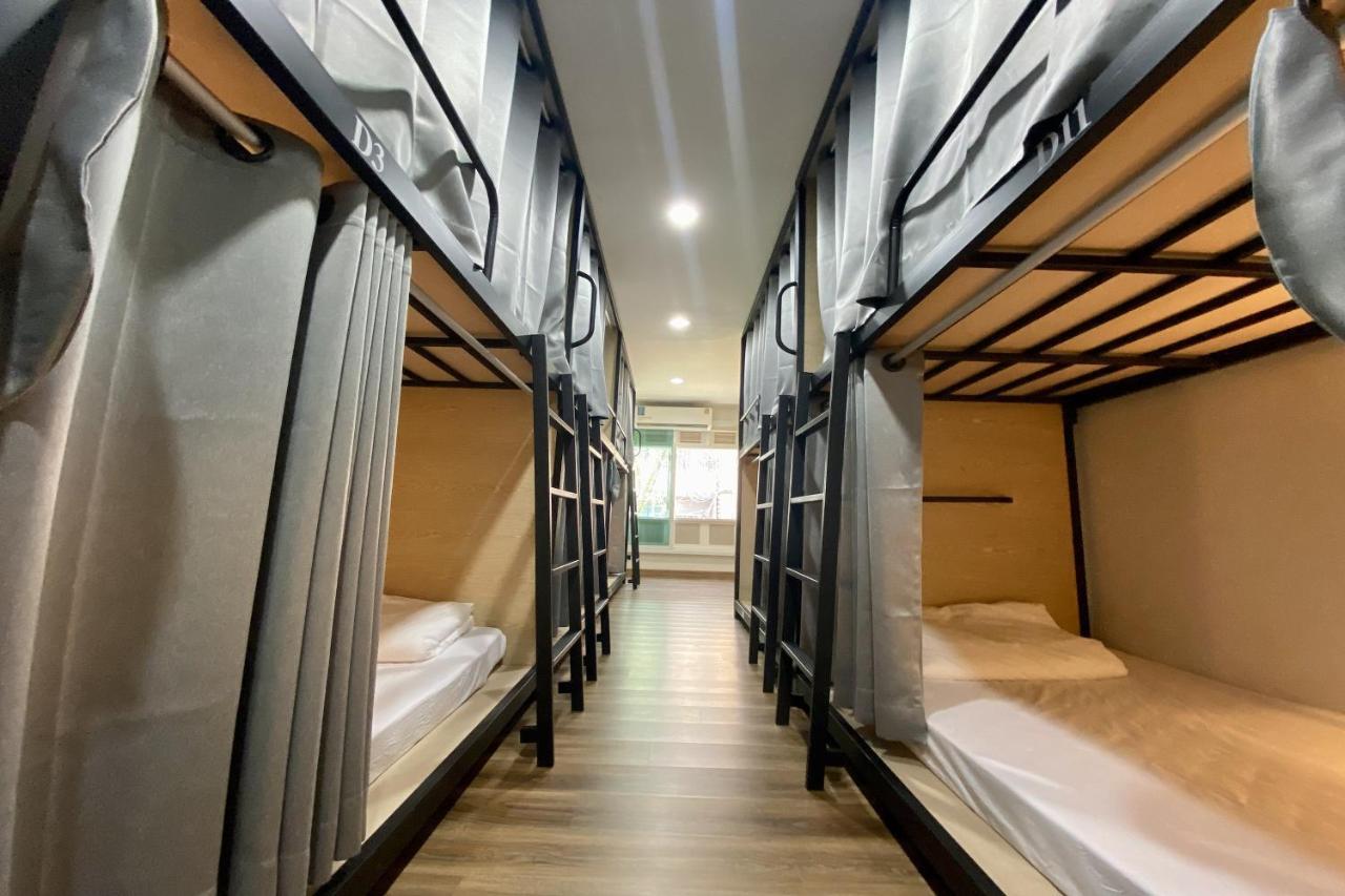 בנגקוק Forgotten Hostel Silom מראה חיצוני תמונה