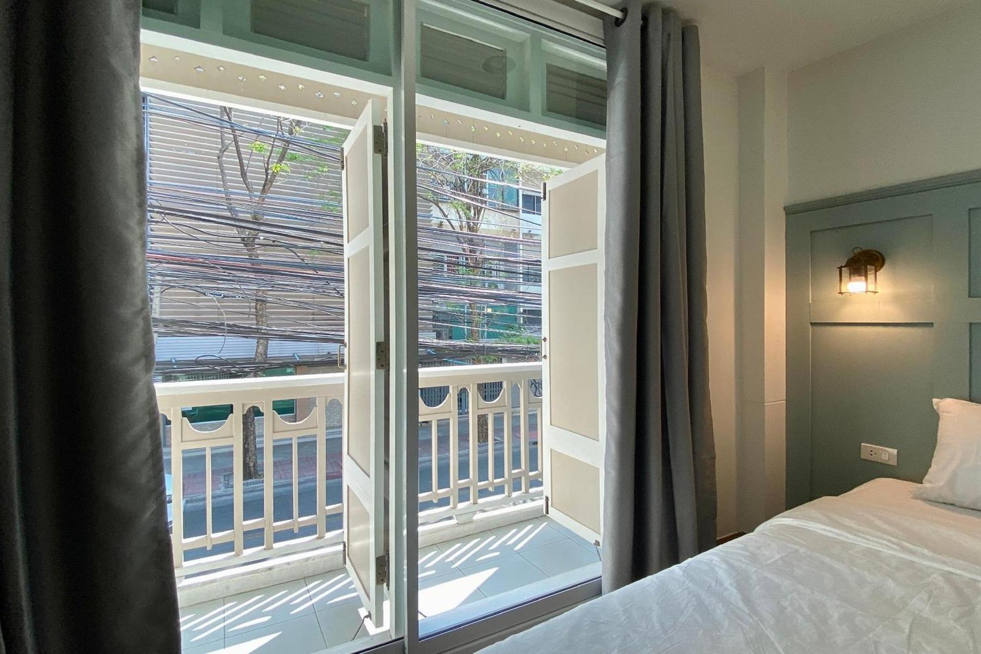 בנגקוק Forgotten Hostel Silom מראה חיצוני תמונה
