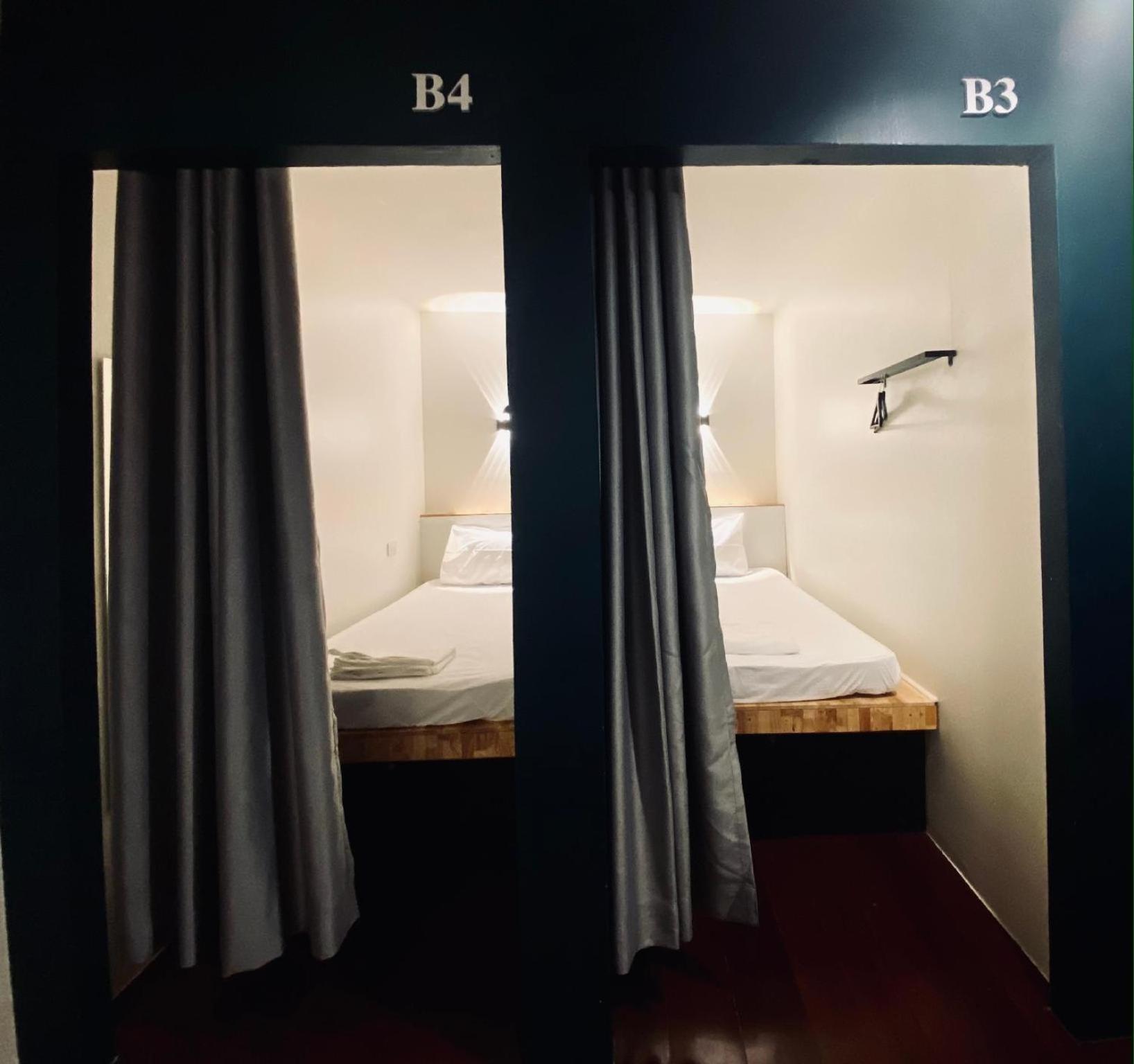 בנגקוק Forgotten Hostel Silom מראה חיצוני תמונה
